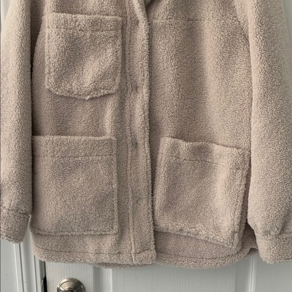 H&M Cozy‎ Cream Sherpa Jacket snap buttons size XS shacket winter baggy - Picture 3 of 11